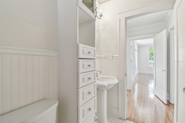 3120 S JULIA CIRCLE, Tampa, FL 33629