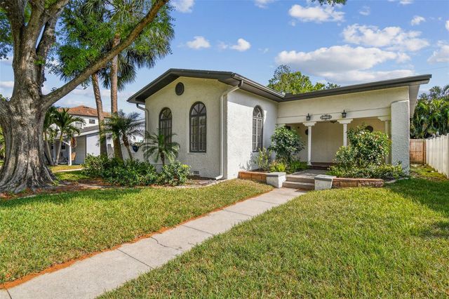 3120 S JULIA CIRCLE, Tampa, FL 33629