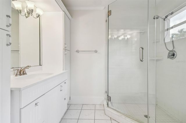 3120 S JULIA CIRCLE, Tampa, FL 33629