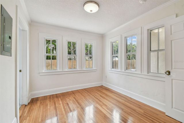 3120 S JULIA CIRCLE, Tampa, FL 33629