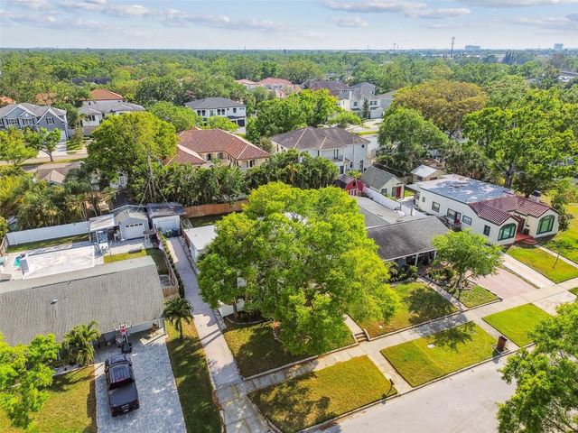 3120 S JULIA CIRCLE, Tampa, FL 33629
