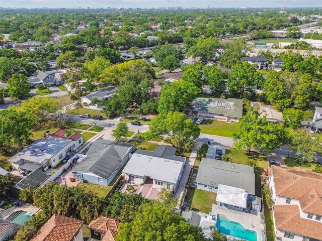 3120 S JULIA CIRCLE, Tampa, FL 33629
