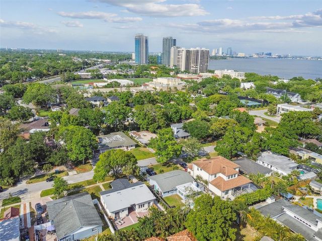 3120 S JULIA CIRCLE, Tampa, FL 33629