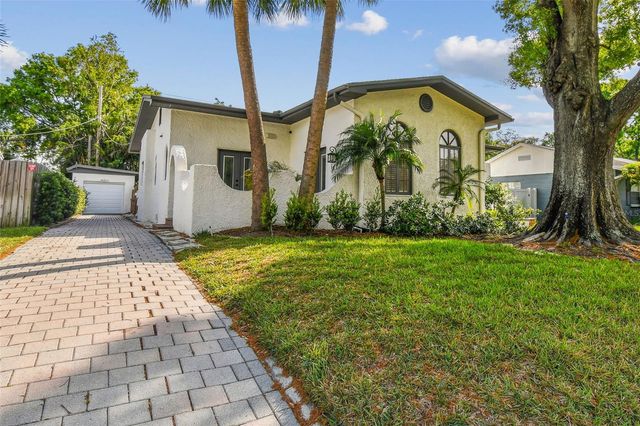 3120 S JULIA CIRCLE, Tampa, FL 33629