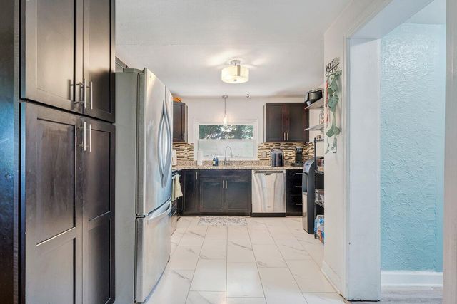 105 Barnette RD, Salem, VA 24153