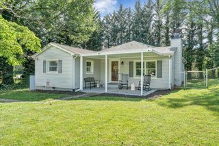 105 Barnette RD, Salem, VA 24153