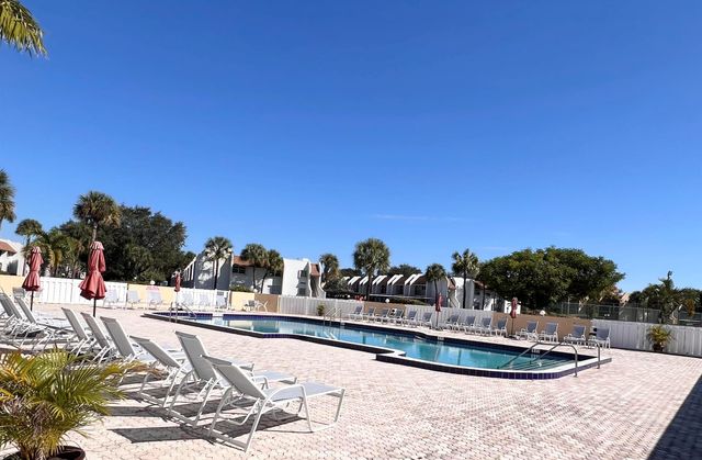 2865 SW 22nd Avenue 108, Delray Beach, FL 33445