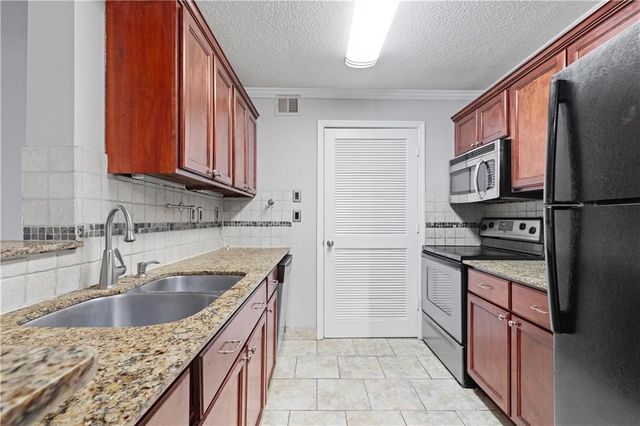 640 Granville Court, Atlanta, GA 30328