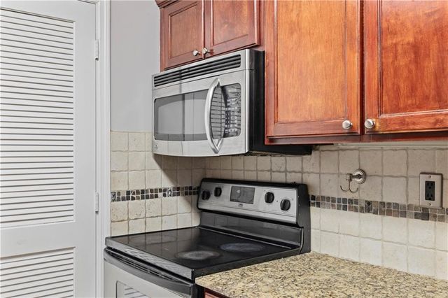 640 Granville Court, Atlanta, GA 30328