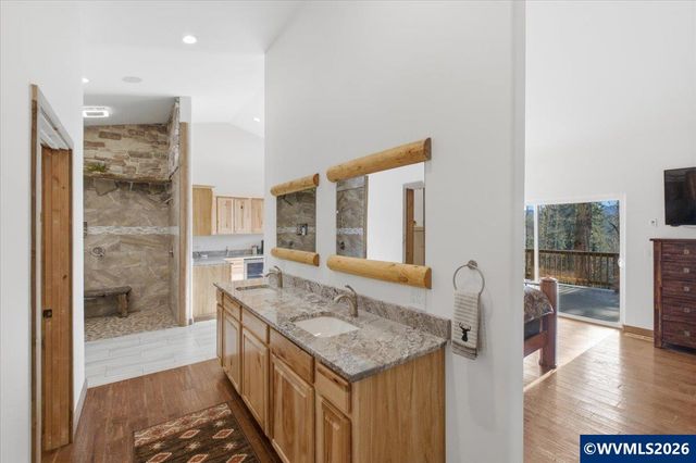 53 Olalla Rd, Toledo, OR 97391