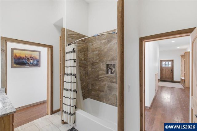 53 Olalla Rd, Toledo, OR 97391