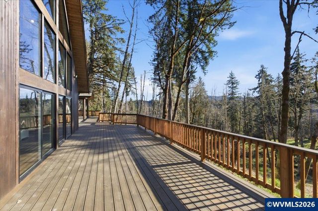 53 Olalla Rd, Toledo, OR 97391