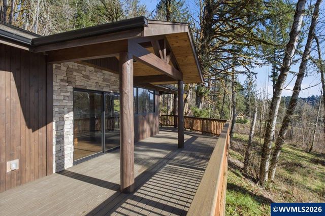 53 Olalla Rd, Toledo, OR 97391