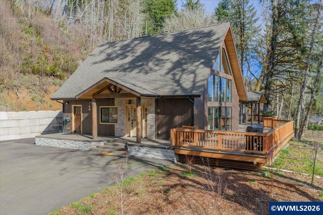 53 Olalla Rd, Toledo, OR 97391