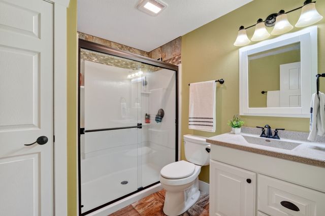 3221 4th Avenue SE, Altoona, IA 50009