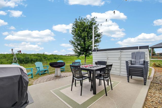 3221 4th Avenue SE, Altoona, IA 50009