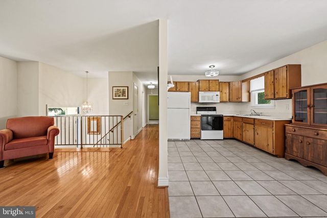 1683 DUTCH MILL RD, Franklinville, NJ 08322