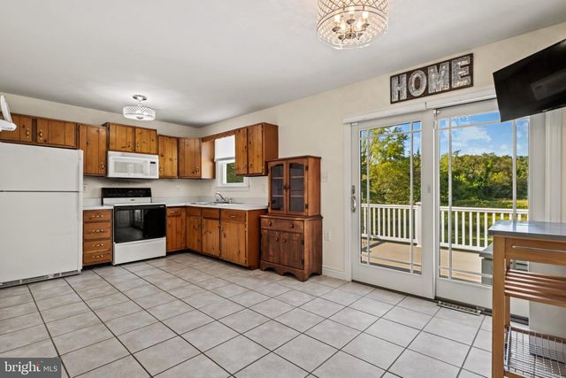 1683 DUTCH MILL RD, Franklinville, NJ 08322