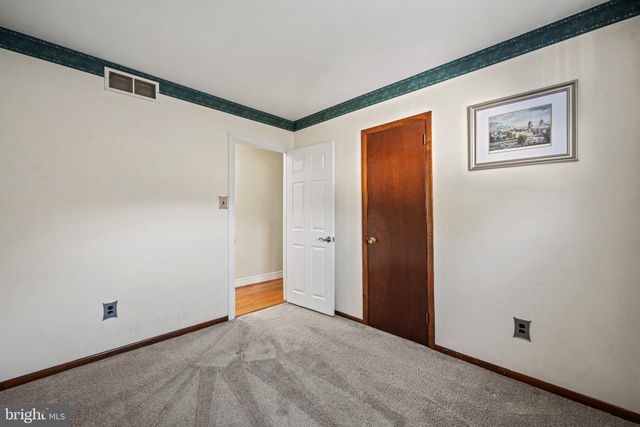 1683 DUTCH MILL RD, Franklinville, NJ 08322
