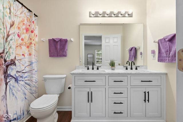 10632 Ashview Drive, Fishers, IN 46038