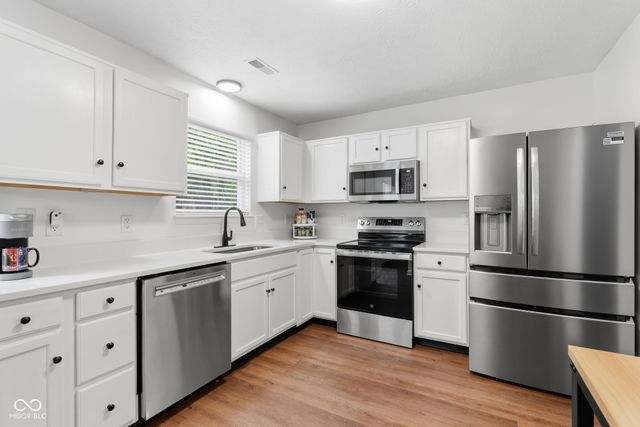 10632 Ashview Drive, Fishers, IN 46038