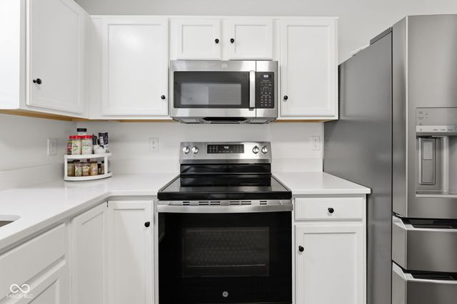 10632 Ashview Drive, Fishers, IN 46038
