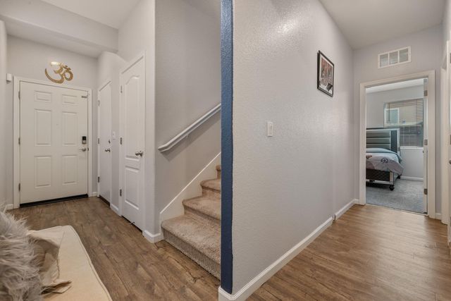 668 Flagstone Dr, Stockton, CA 95206