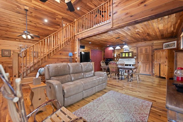 249 Diamond Lane, Wallingford, KY 41093