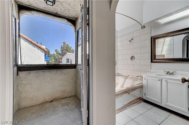 6149 Oakey Boulevard C, Las Vegas, NV 89146
