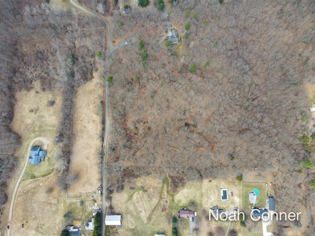 6950 Barkley Creek Drive, Rockford, MI 49341