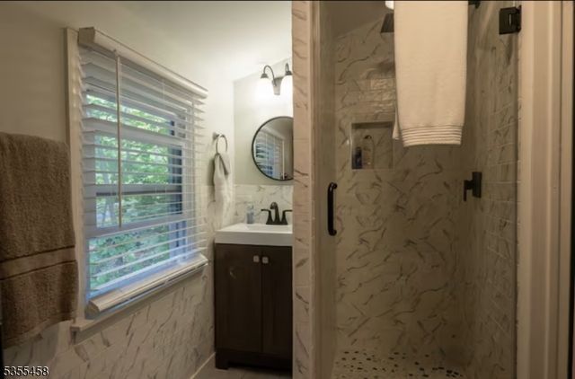 14 Luchetti Way, Andover Twp., NJ 07860