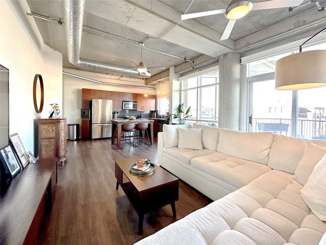 1001 Belleview Street 307, Dallas, TX 75215