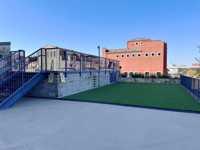 1001 Belleview Street 307, Dallas, TX 75215