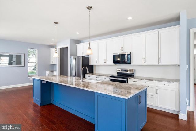 15 MELVILLE CT, Medford, NJ 08055