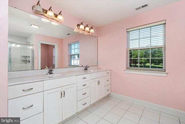 15 MELVILLE CT, Medford, NJ 08055