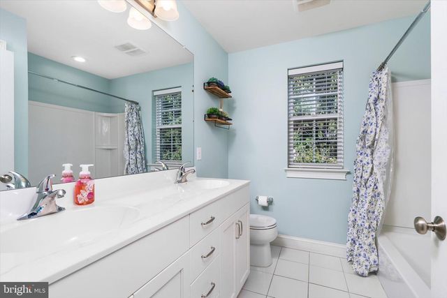 15 MELVILLE CT, Medford, NJ 08055