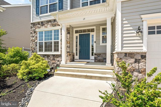 15 MELVILLE CT, Medford, NJ 08055