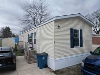 333 E Lakewood Boulevard 69, Holland Twp, MI 49424