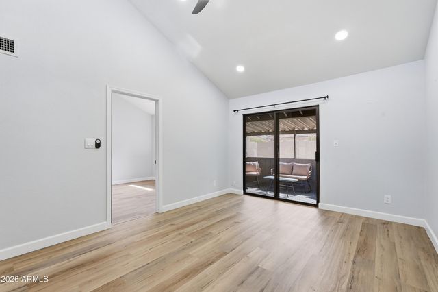 425 E CULLUMBER Avenue C, Gilbert, AZ 85234