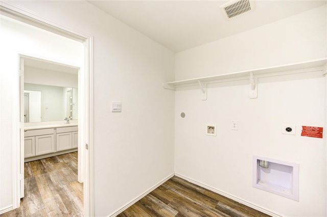 5406 Castlebury Meadows Drive, Spring, TX 77373