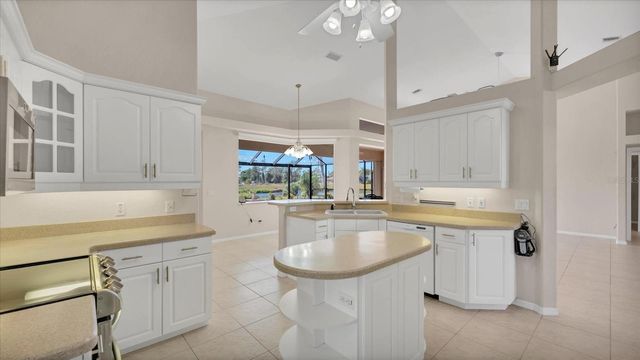 646 BOUNDARY BOULEVARD, Rotonda West, FL 33947