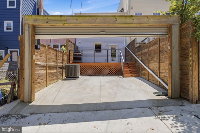 226 S ST NE, Washington, DC 20002