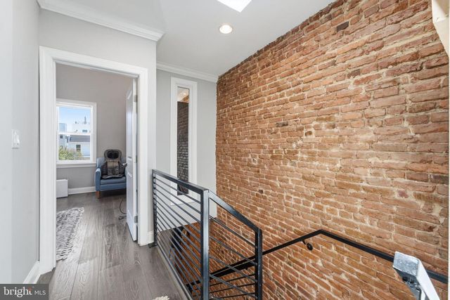226 S ST NE, Washington, DC 20002