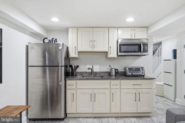 226 S ST NE, Washington, DC 20002