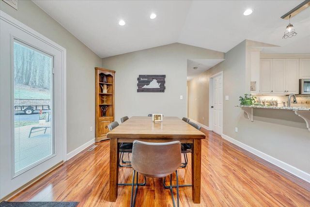 856 Ridge Mountain DR, Boones Mill, VA 24065