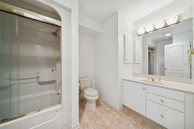 236 Lakewood Rd, Unity Twp, PA 15601