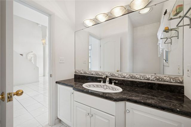 236 Lakewood Rd, Unity Twp, PA 15601