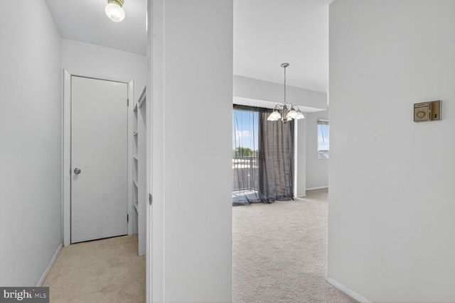 1602 RENATE DR #302, Woodbridge, VA 22192