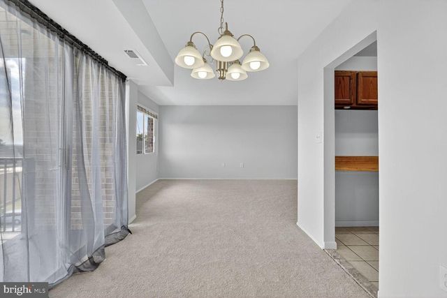 1602 RENATE DR #302, Woodbridge, VA 22192