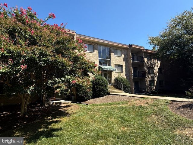 1602 RENATE DR #302, Woodbridge, VA 22192